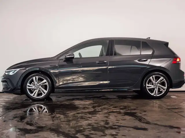Volkswagen Golf view 2