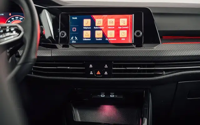 Volkswagen Golf view 17