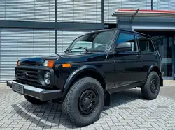 Lada Niva 4x4 Top Zustand! LED AHK MIKE SANDERS