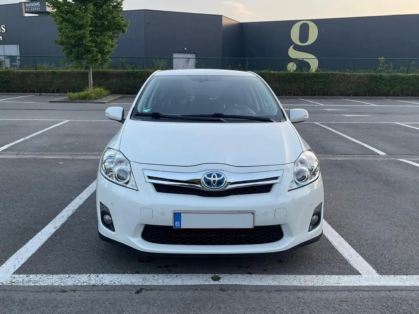 Toyota Auris 1.8 Hybrid Executive - 1