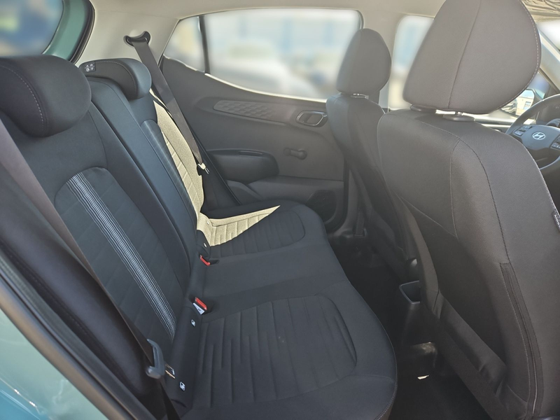 Hyundai i10 1.0 Select — photo 13