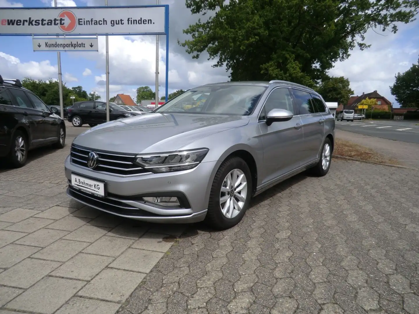 Volkswagen Passat Variant Variant 2.0 TDI BMT DSG Business AHK NAVI SHZ RFK Argent - 2