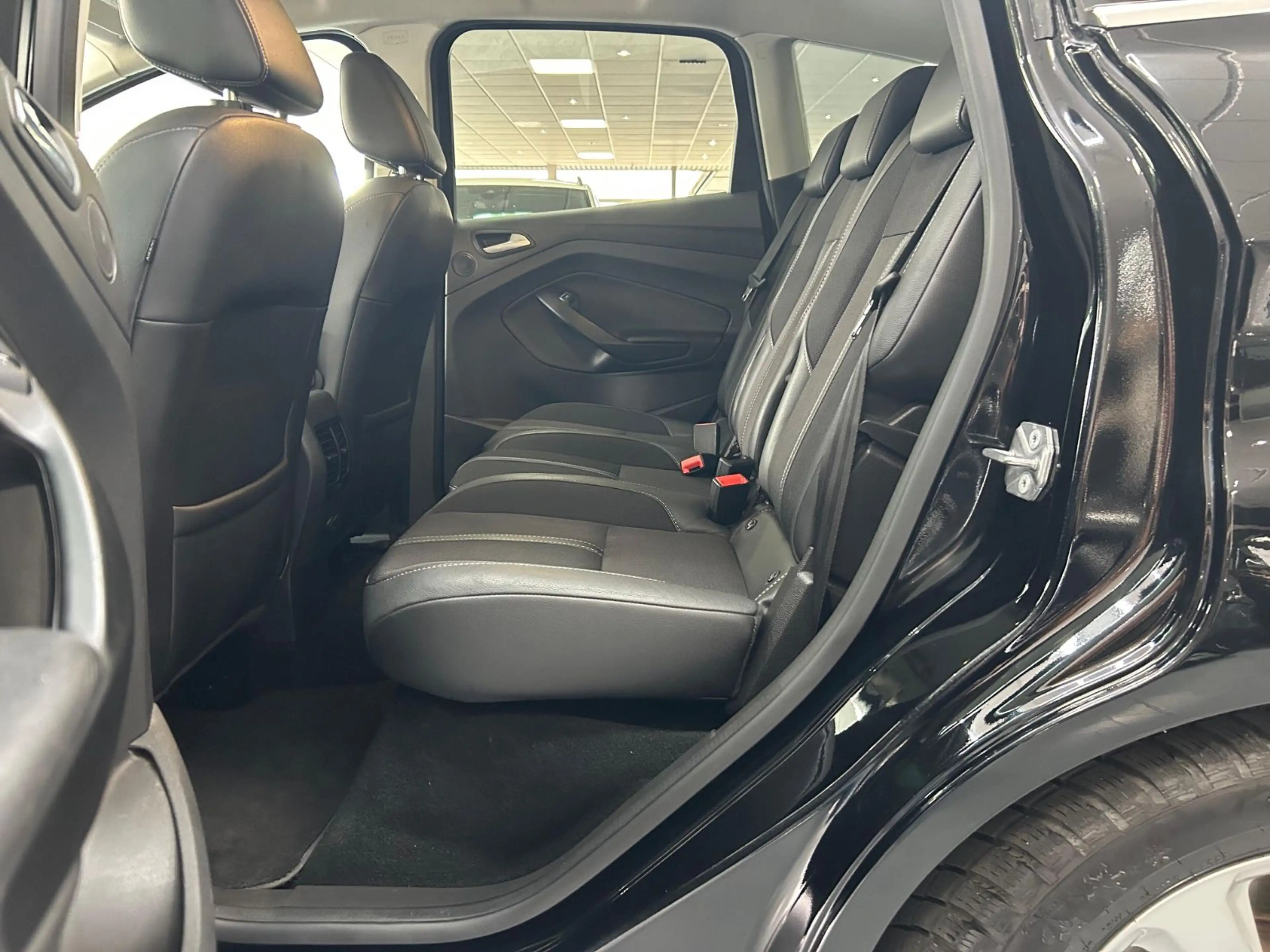 Ford C-Max C-MAX Titanium — photo 13