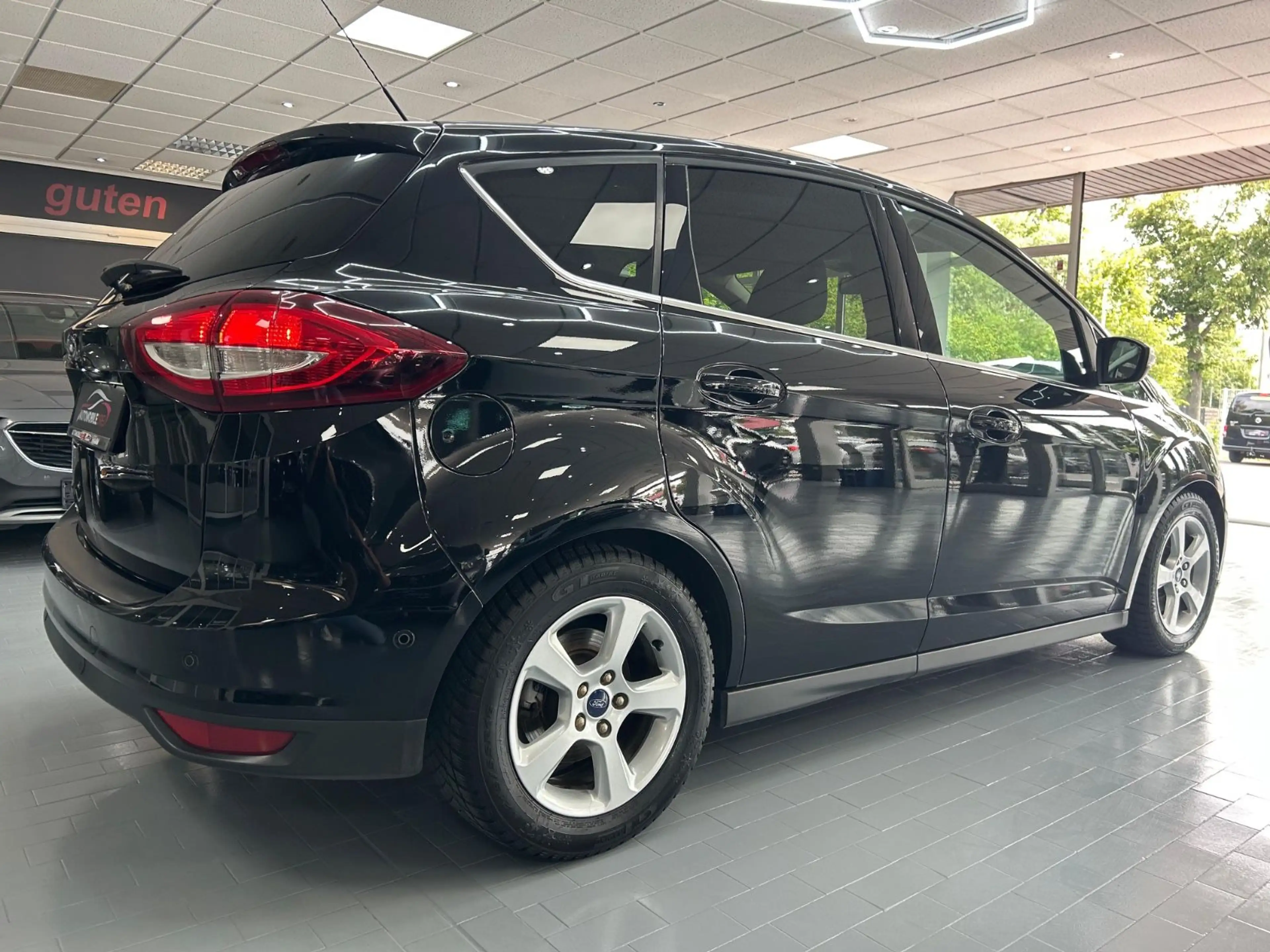 Ford C-Max C-MAX Titanium — photo 4