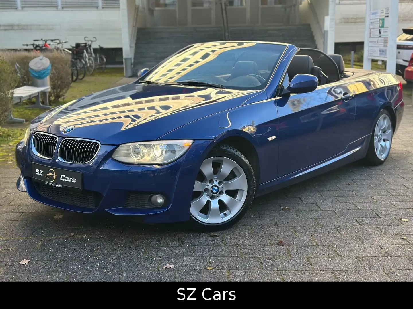 BMW 330 d Cabrio M-SPORT*LED*LEDER*H&K*NAVi*2.HAND Blau - 1