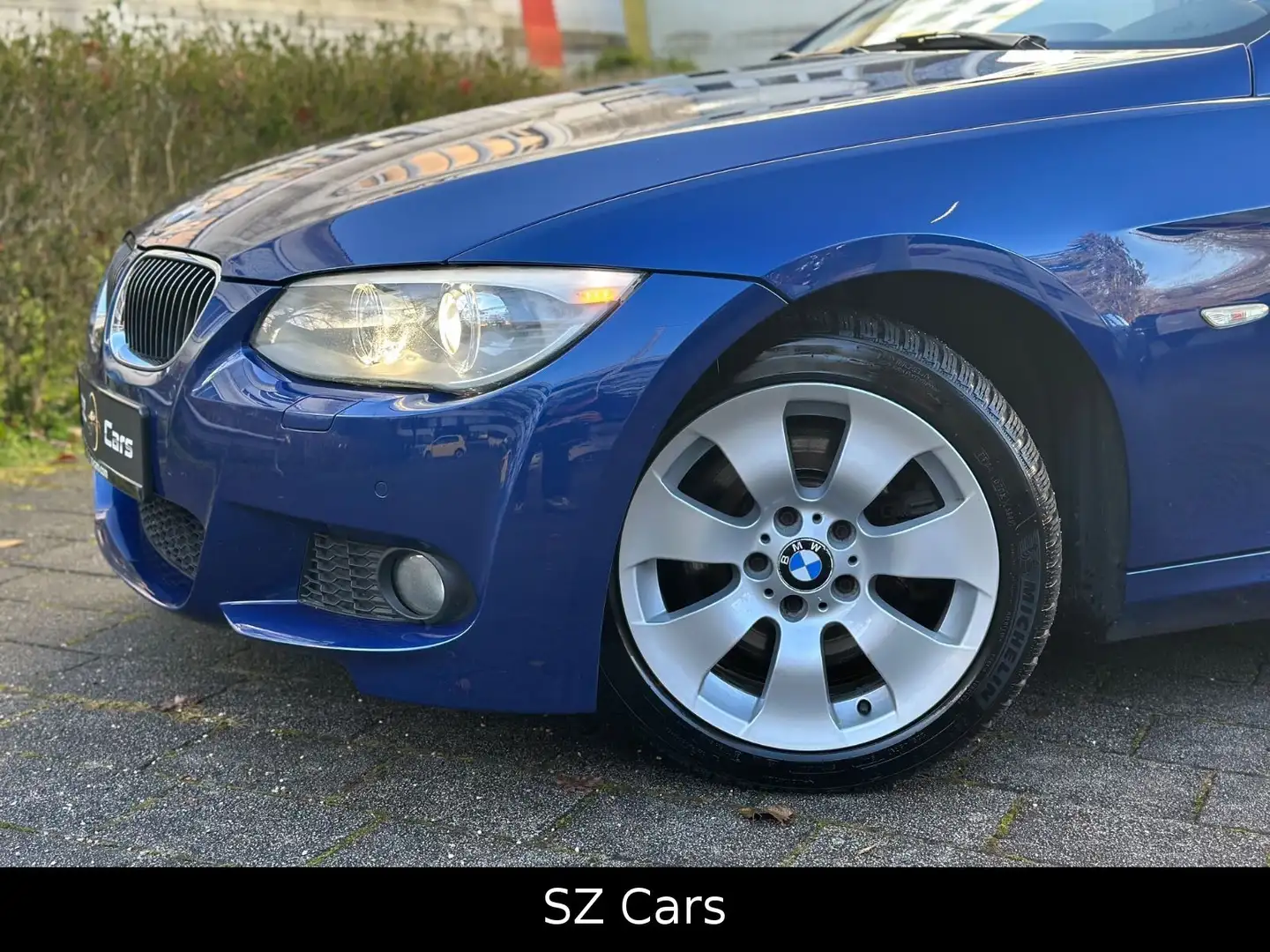 BMW 330 d Cabrio M-SPORT*LED*LEDER*H&K*NAVi*2.HAND Blau - 2