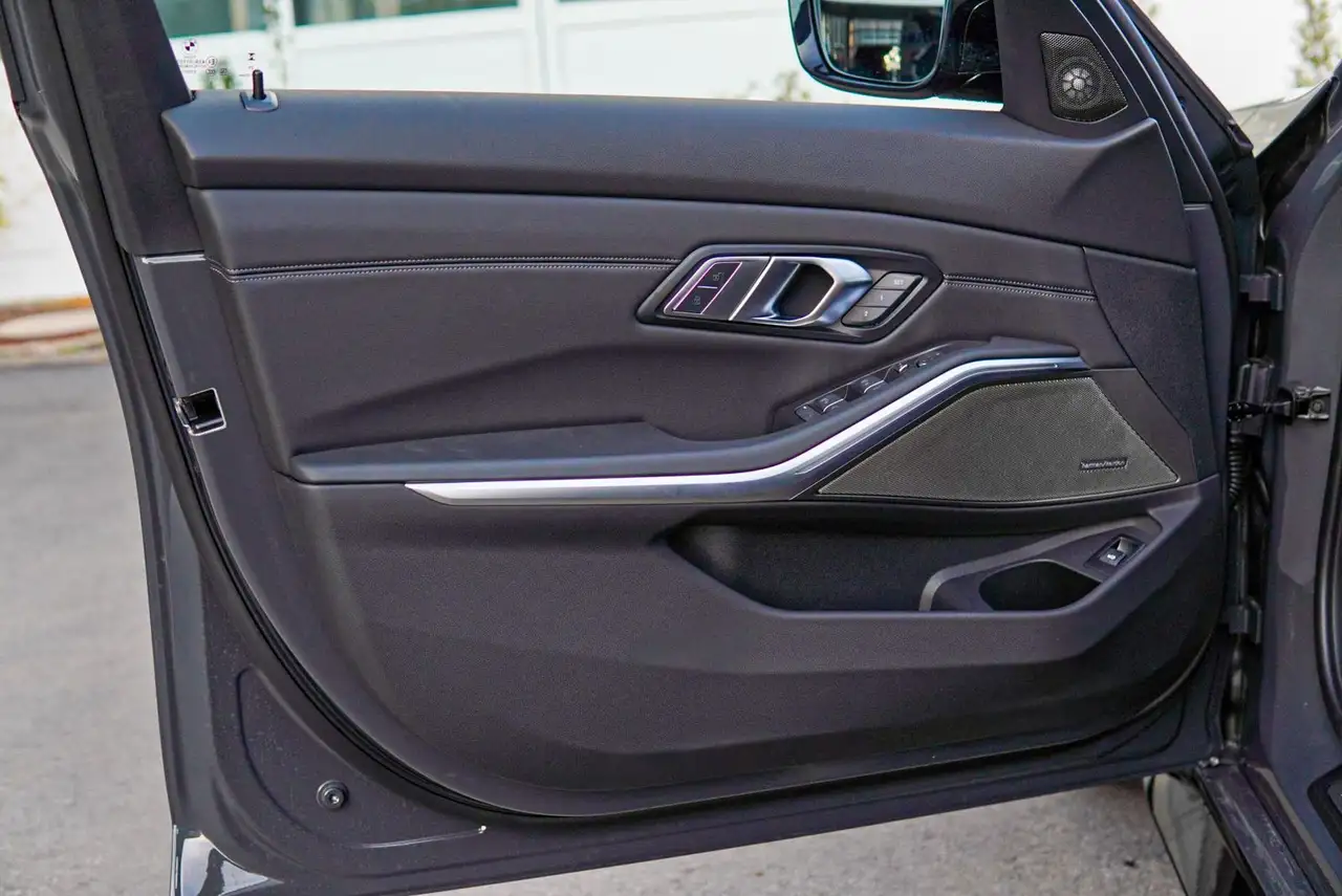 BMW M3 xDrive Competition Navi+Head-up+CarPlay+Ca... 9