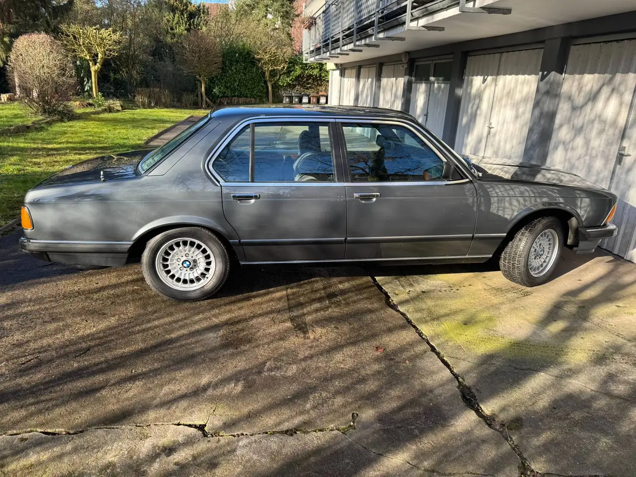 BMW 735 i, foto 2