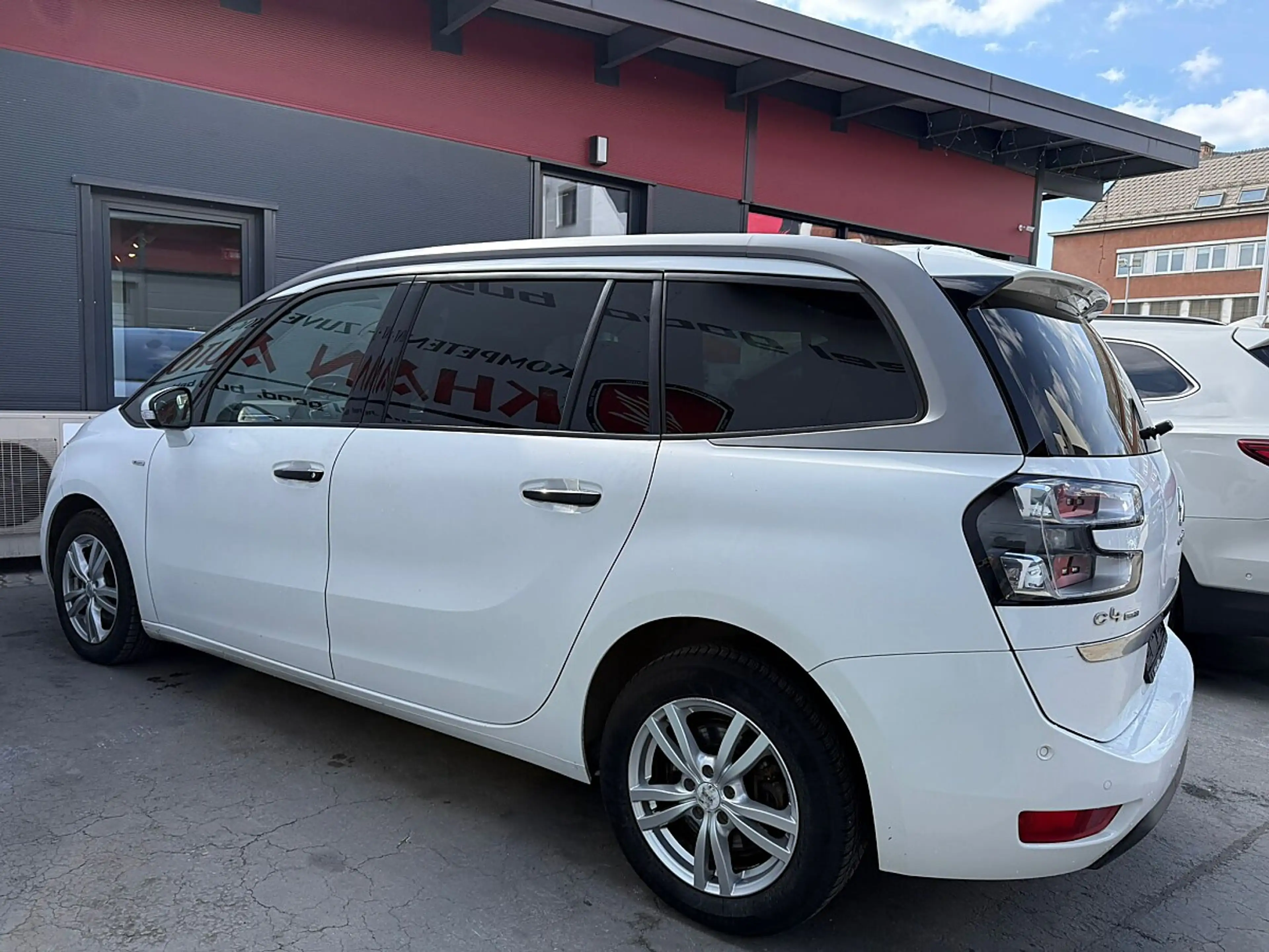 Citroen Grand C4 Picasso BlueHDi 150 Automatik Exclusive — photo 14