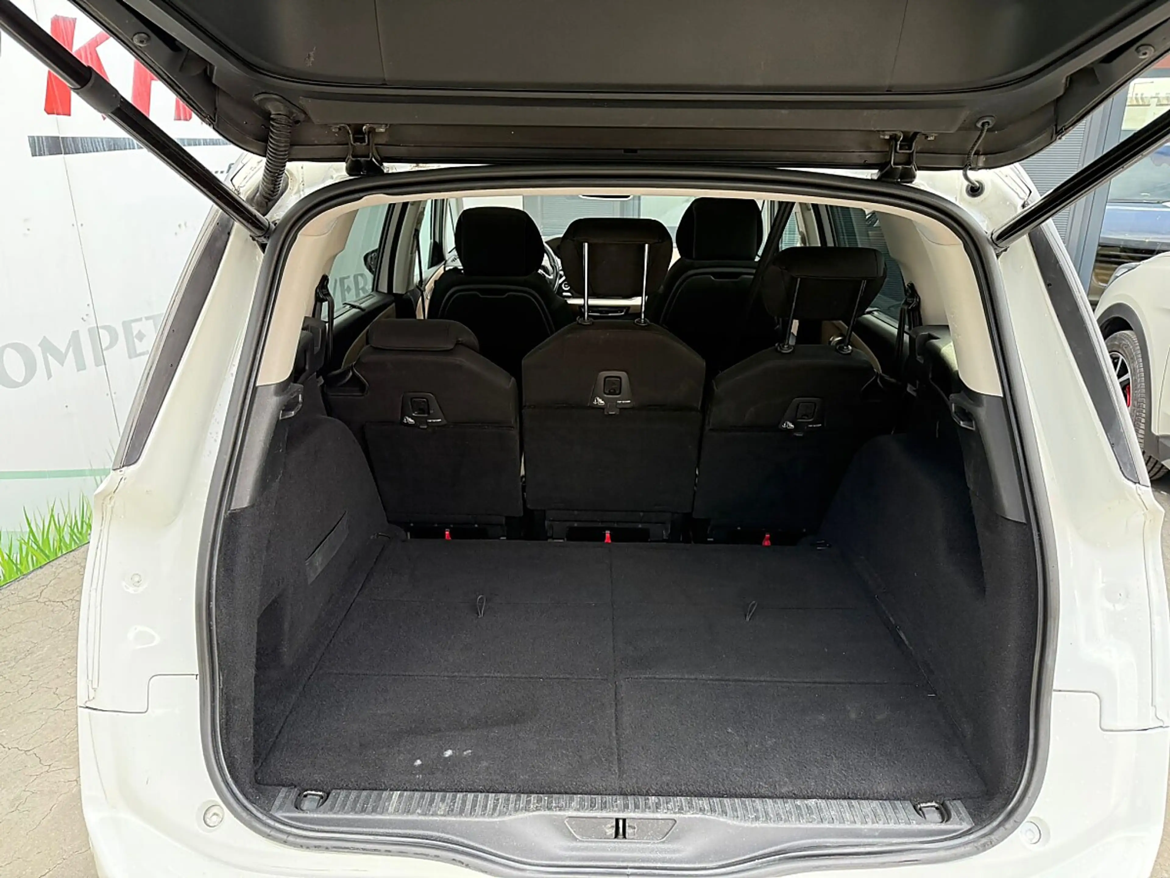 Citroen Grand C4 Picasso BlueHDi 150 Automatik Exclusive — photo 5