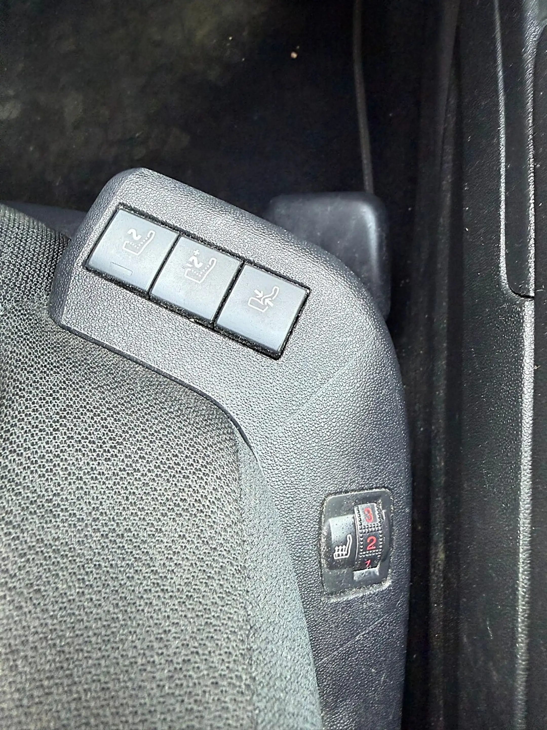 Citroen Grand C4 Picasso BlueHDi 150 Automatik Exclusive — photo 15