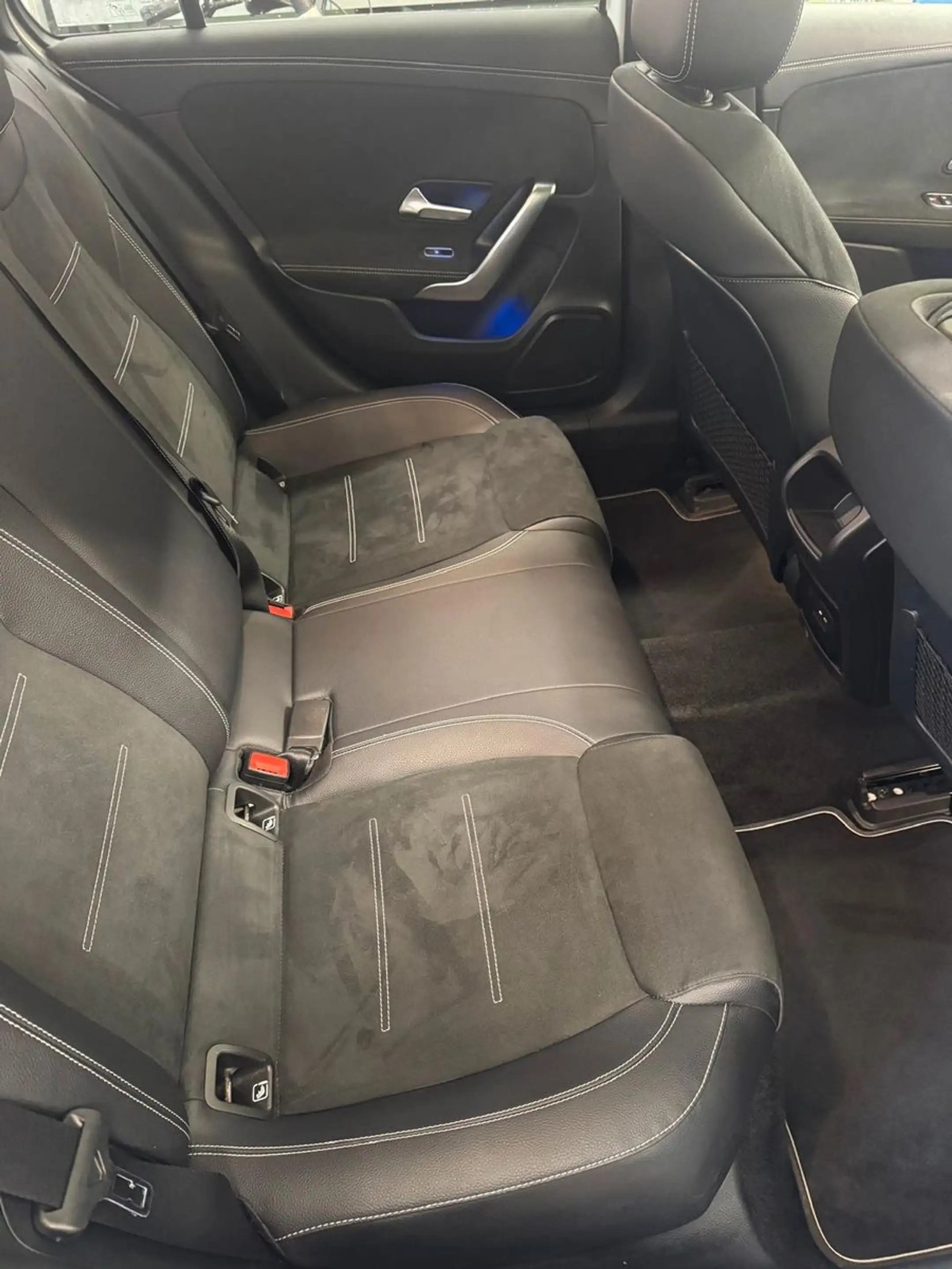 Mercedes-Benz A 250 e Lim. Edition AMG Line*MBUX*PANO*ACC*NAVI* — photo 14