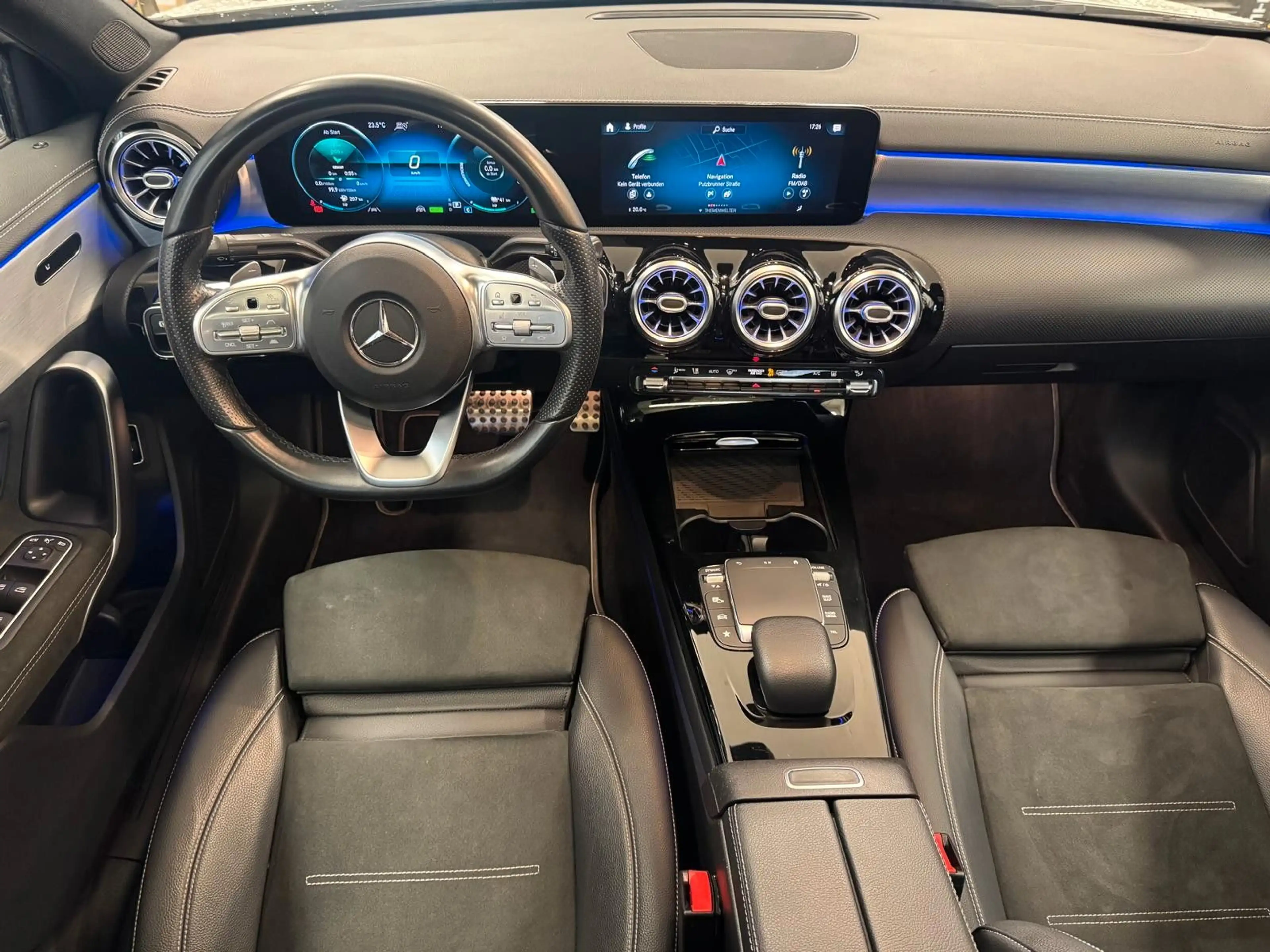 Mercedes-Benz A 250 e Lim. Edition AMG Line*MBUX*PANO*ACC*NAVI* — photo 9