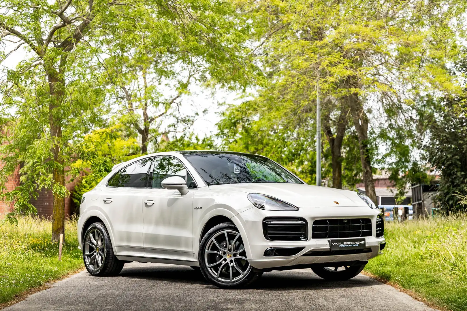 Porsche Cayenne E-Hybrid Coupé Sportdesign * Sportchrono * Pano Grijs - 1