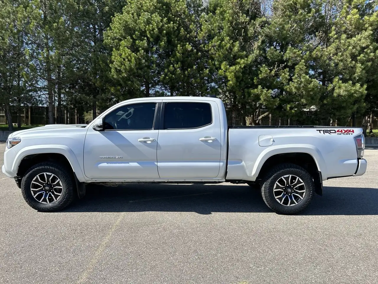 Toyota Tacoma снимка Toyota Tacoma