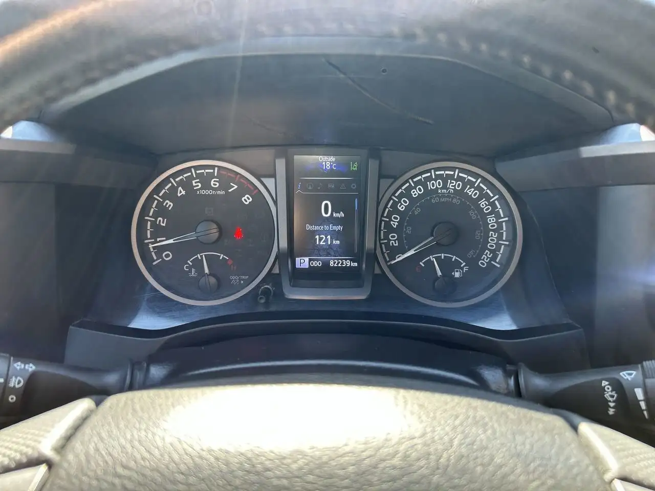 Toyota Tacoma снимка Toyota Tacoma