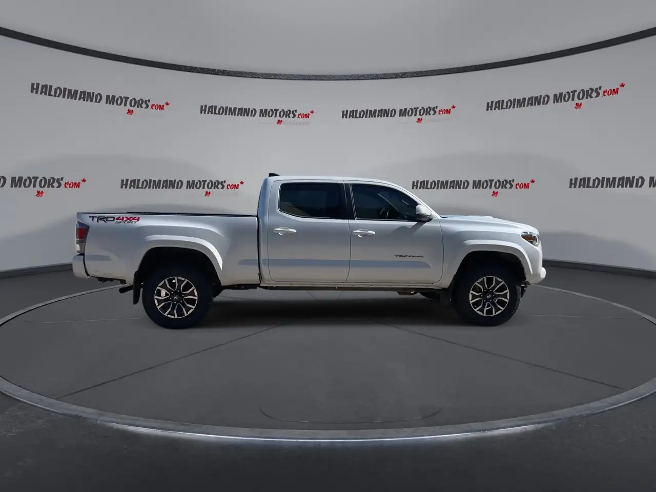 Toyota Tacoma снимка Toyota Tacoma