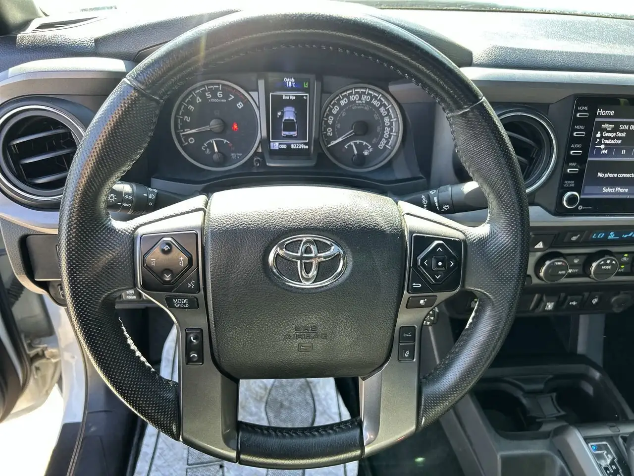 Toyota Tacoma снимка Toyota Tacoma