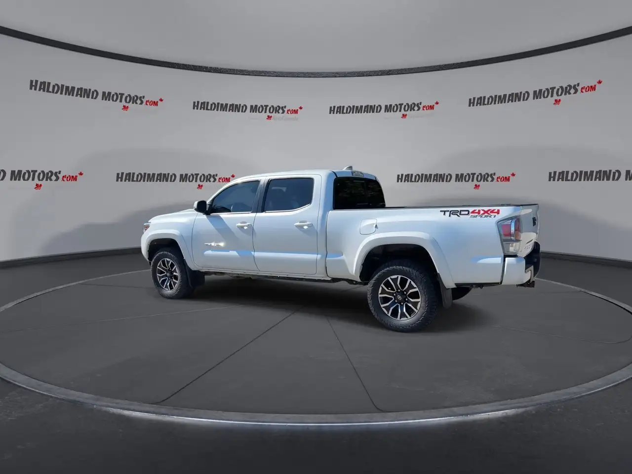 Toyota Tacoma снимка Toyota Tacoma