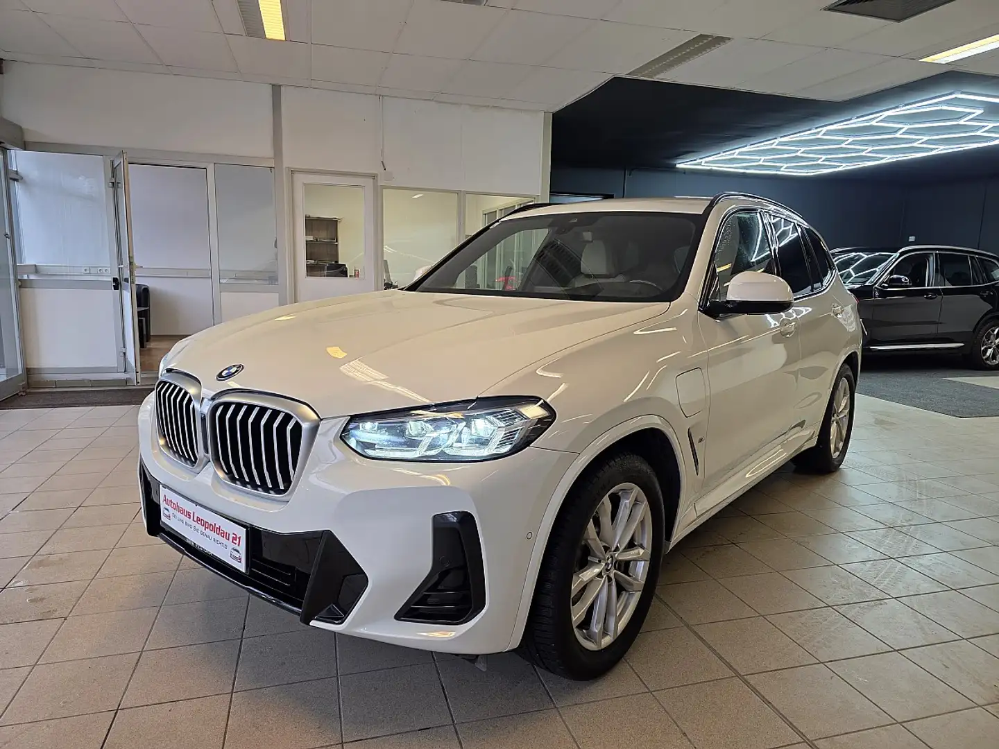 BMW X3 xDrive30e PHEV Aut. M-Sportpaket Weiß - 1