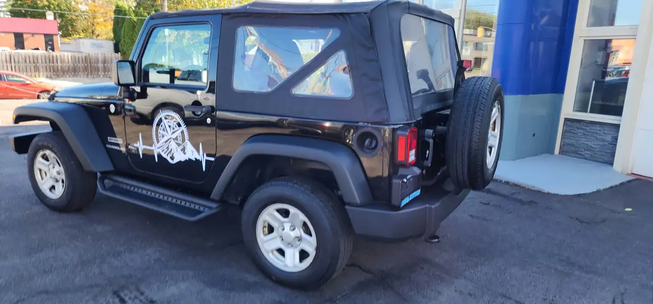 Jeep Wrangler снимка Jeep Wrangler