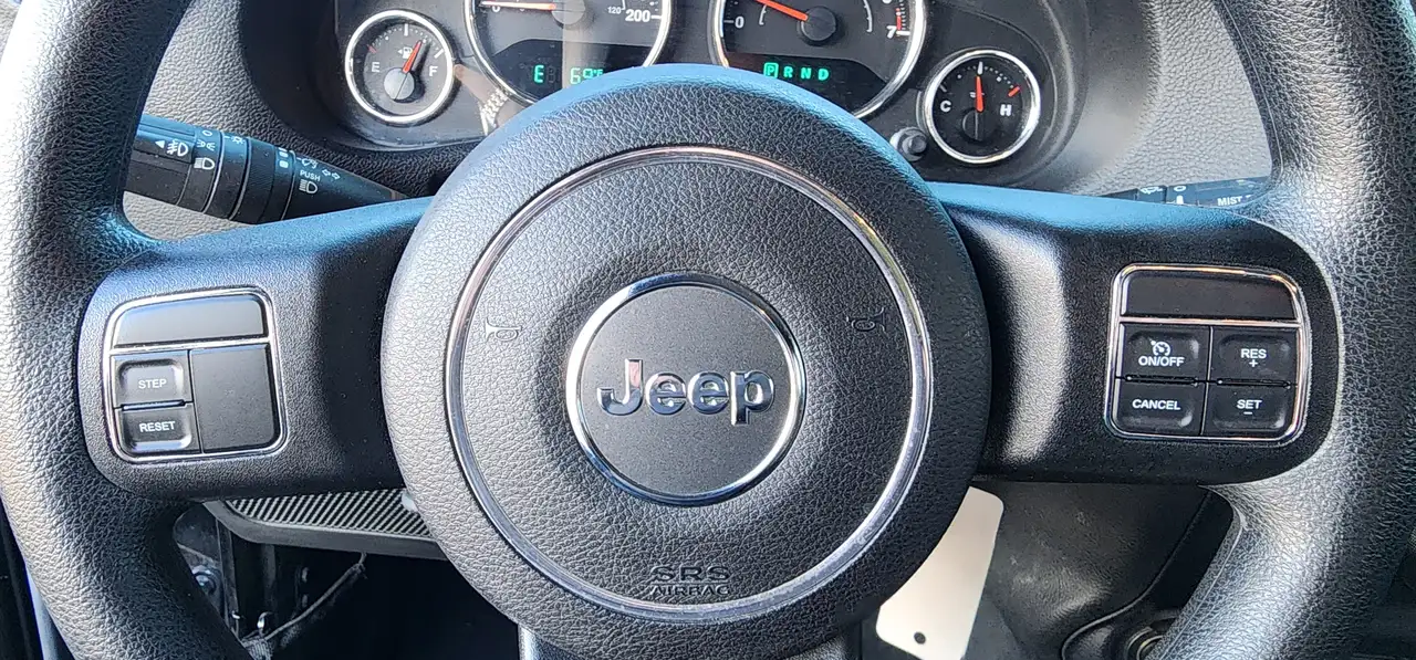 Jeep Wrangler снимка Jeep Wrangler