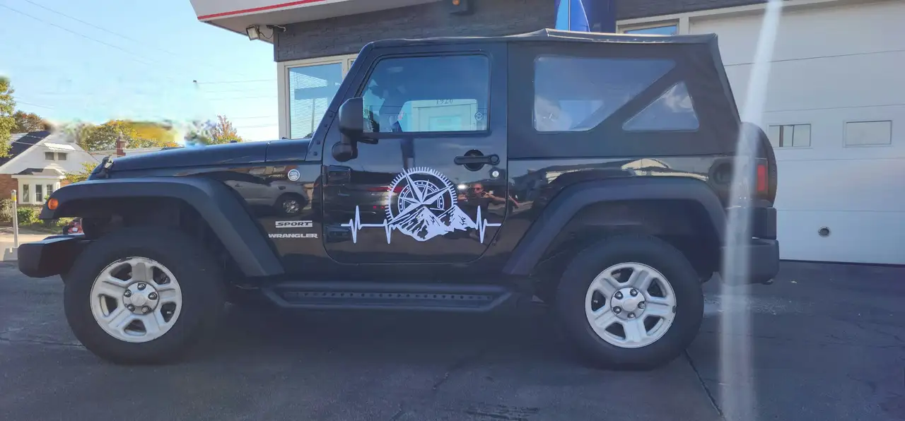 Jeep Wrangler снимка Jeep Wrangler