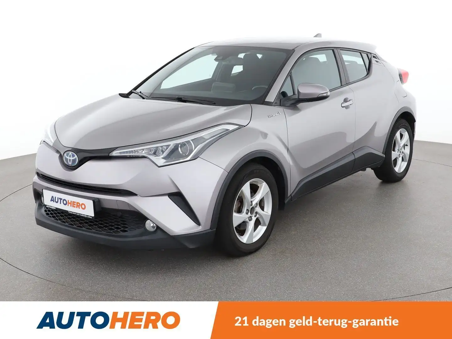 Toyota C-HR 1.8 Hybrid Flow Grijs - 1