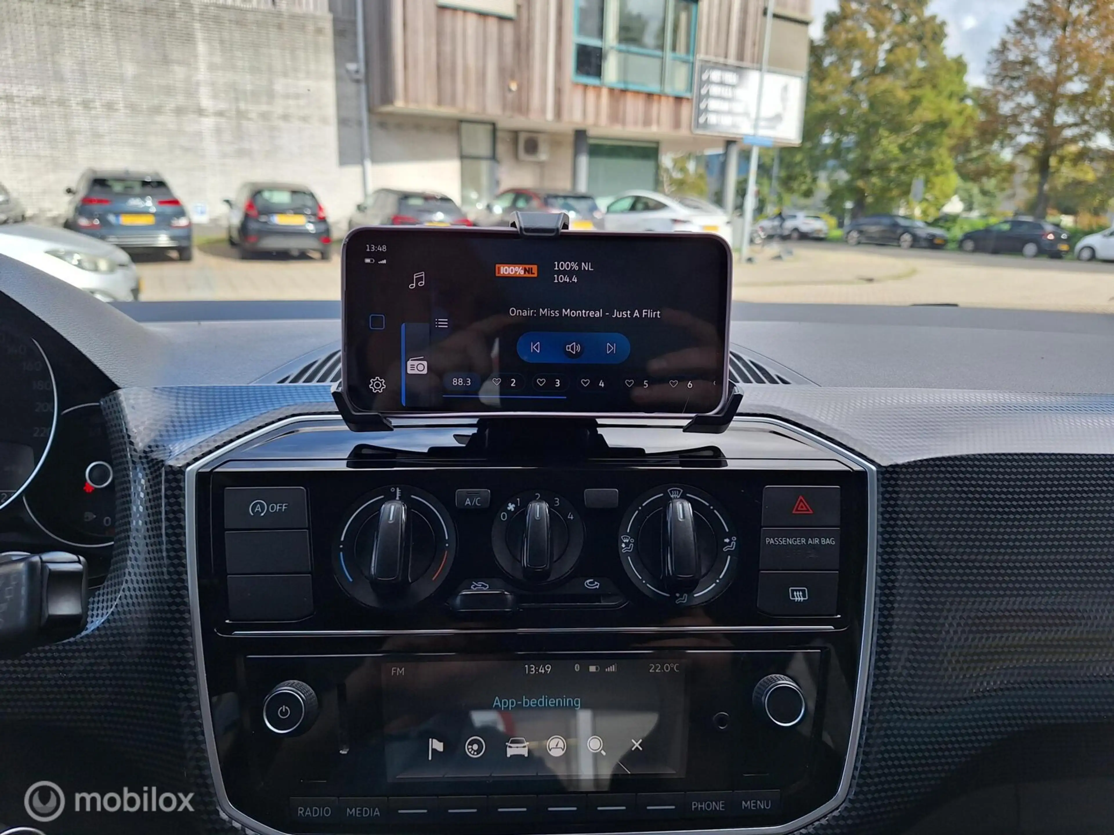 Volkswagen up! 1.0 BMT MOVE UP! • — photo 18
