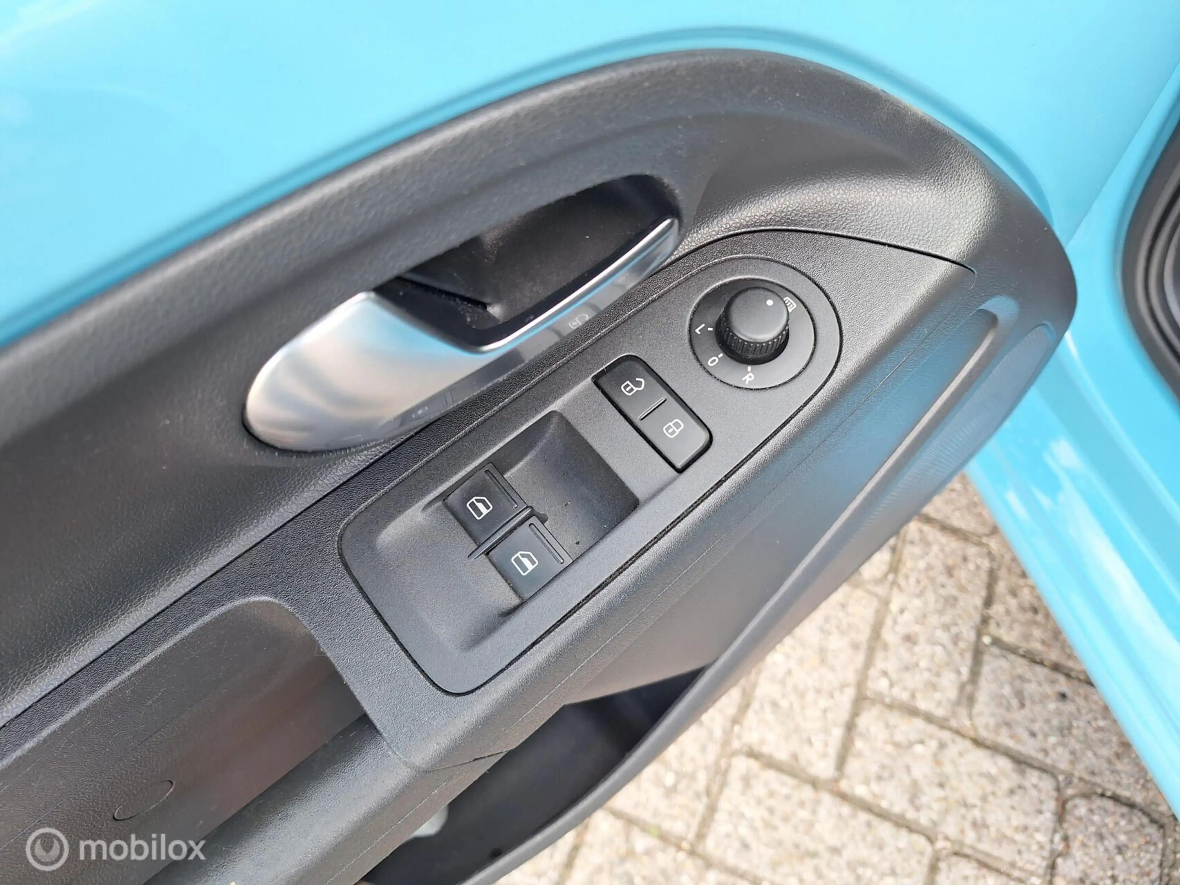 Volkswagen up! 1.0 BMT MOVE UP! • — photo 14
