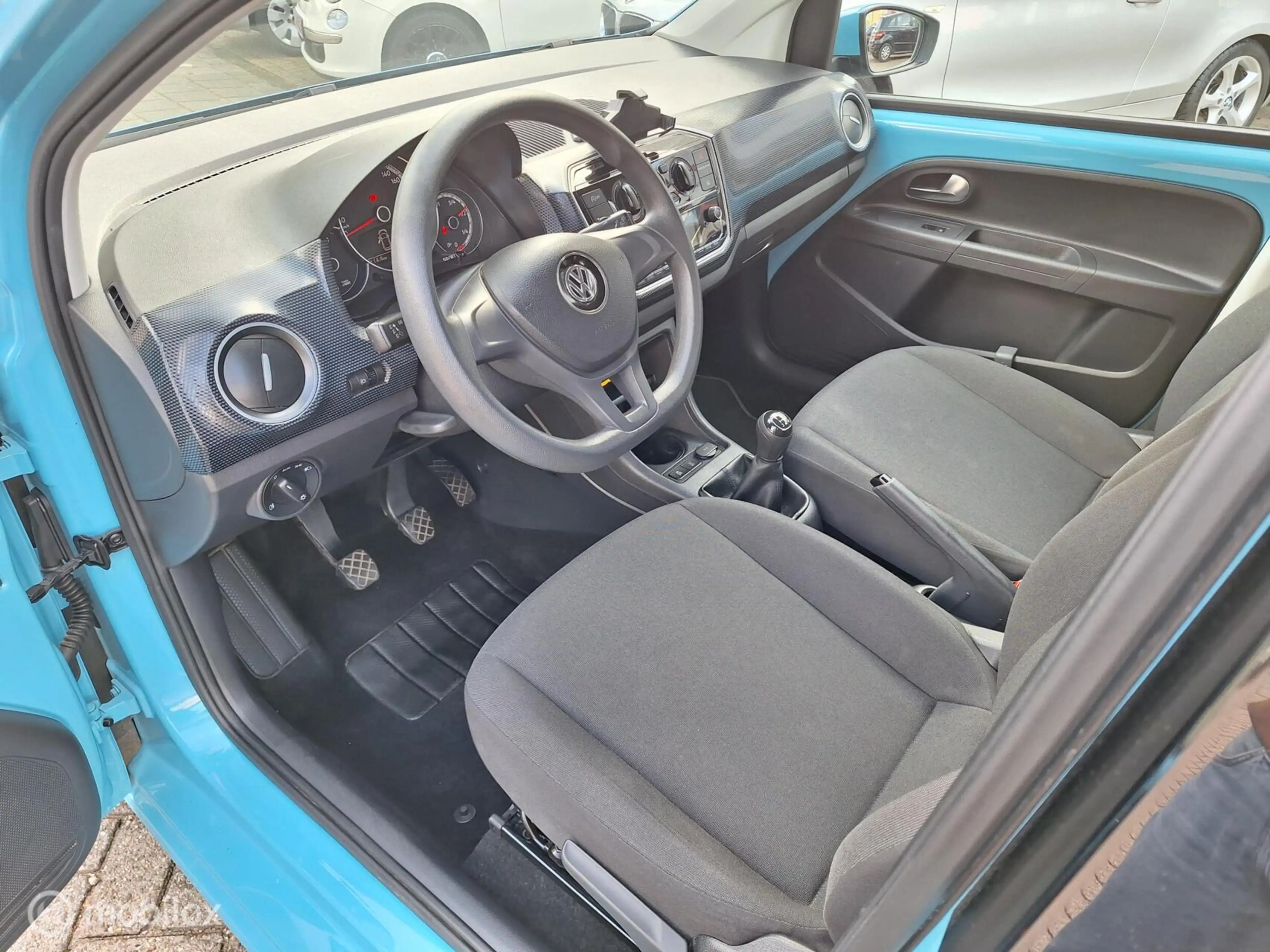 Volkswagen up! 1.0 BMT MOVE UP! • — photo 13
