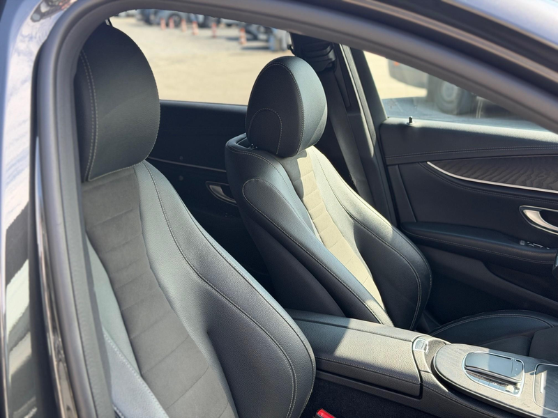 Mercedes-Benz E 200 Berline E d AMG Line — photo 5