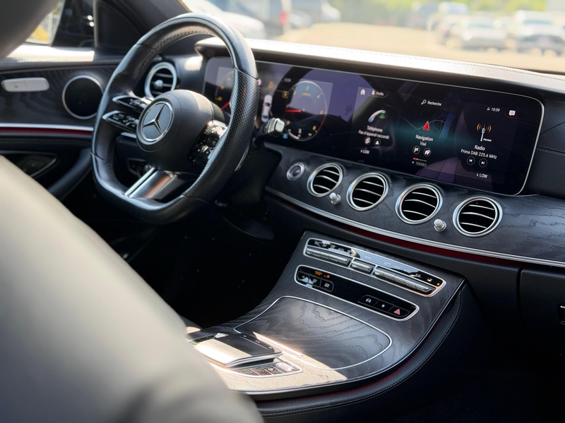 Mercedes-Benz E 200 Berline E d AMG Line — photo 4