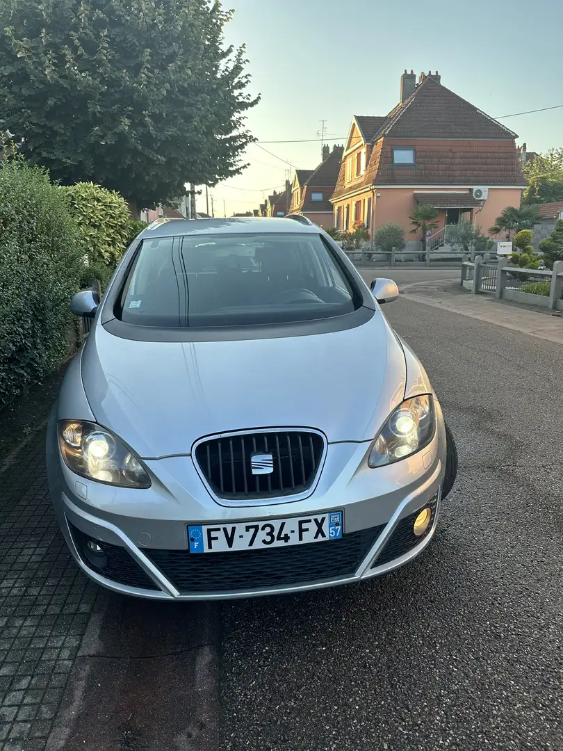 SEAT Altea XL 1.6 TDI 105 ch FAP CR Sport DSG - 1