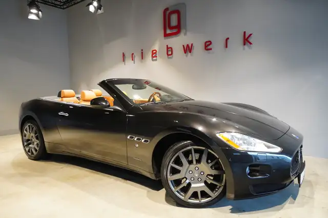 Maserati GranCabrio 4.7 V8 Automatik*20"Alu*unfallfrei*41Tkm*BRD*