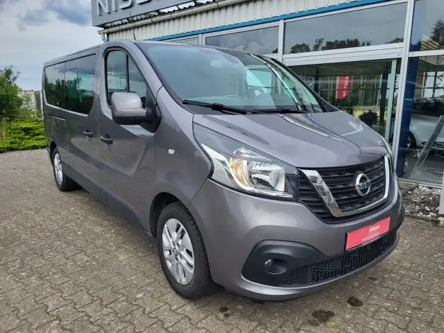 Nissan NV300 8SITZER NAVI AHK KAMERA L2H1 ALLWETTER