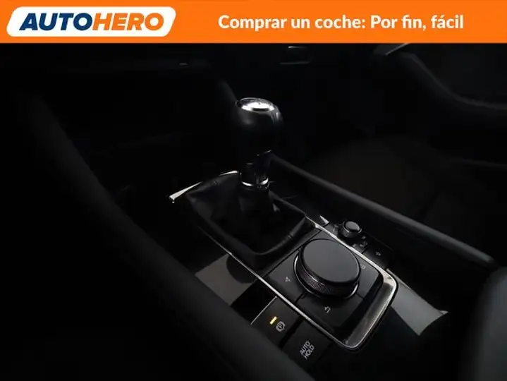 Mazda 2019, foto 30
