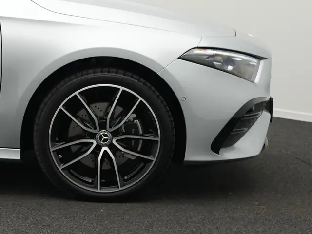 Mercedes-Benz A-Class view 8