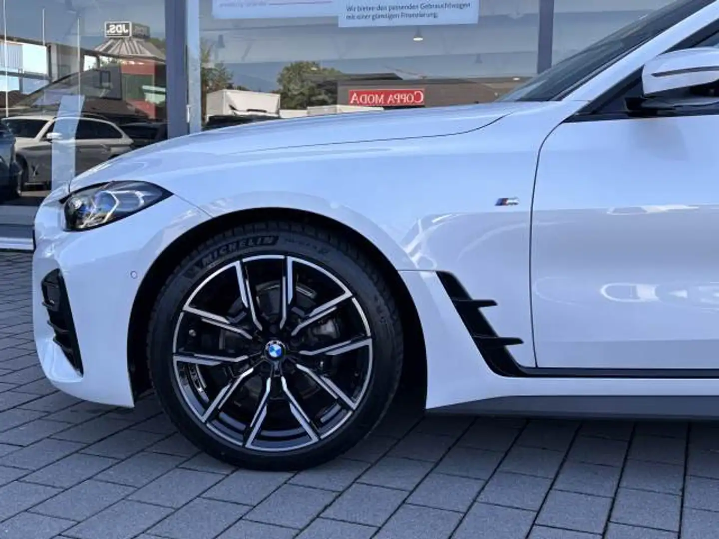 BMW 420 d xDrive M Sportpaket Laser°Wintp Weiß - 2