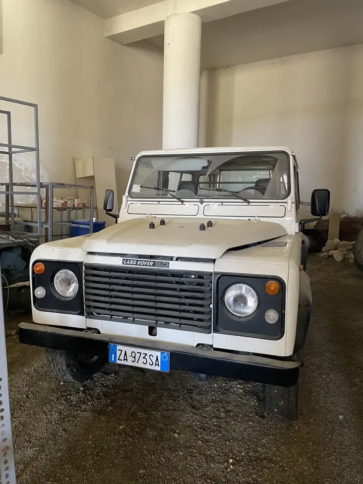 Land Rover Defender 90 2.5 td Hard Top, foto 1