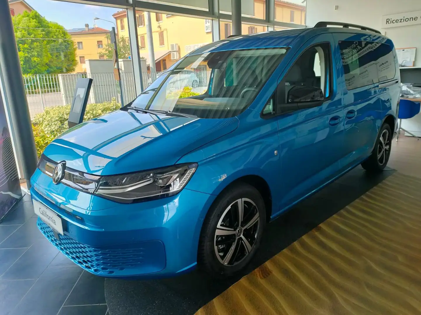 Volkswagen Caddy Maxi CALIFORNIA 2.0 TDI 90 kW 4MOTION man. - 1