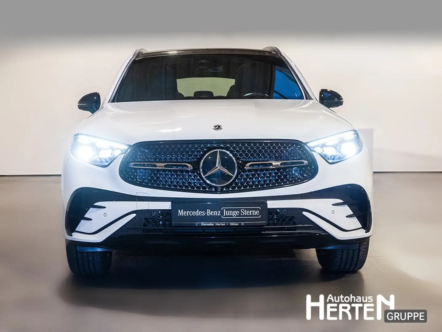 Mercedes-Benz GLC 300 de 4M AMG+NIGHT-P.+360°+MEMORY+PANO-SD Weiß - 2