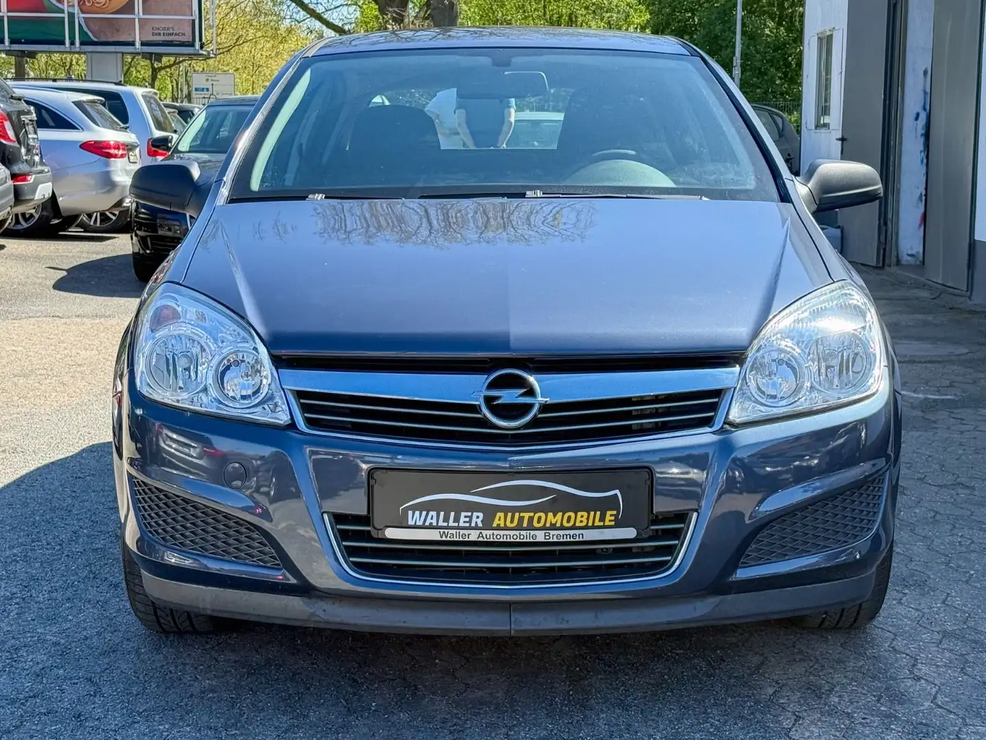 Opel Astra H 1.4 Lim. 1.HAND / UNFALLFREI - 2