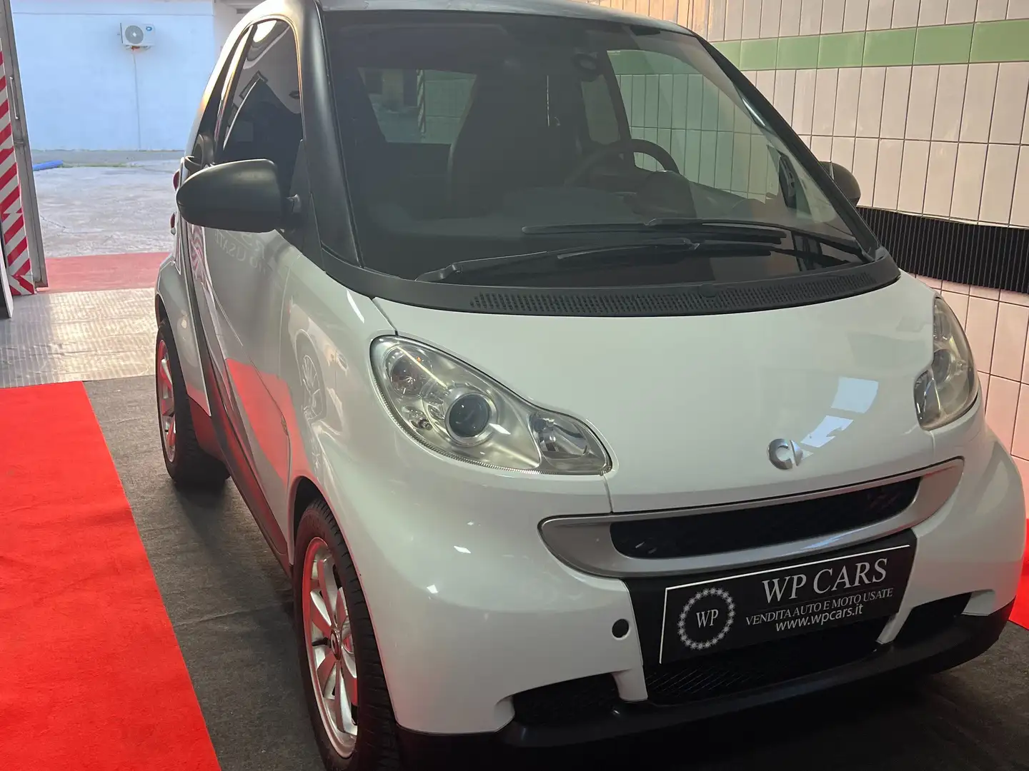 smart forTwo Fortwo 1.0 mhd Pure 61cv FL Bianco - 1