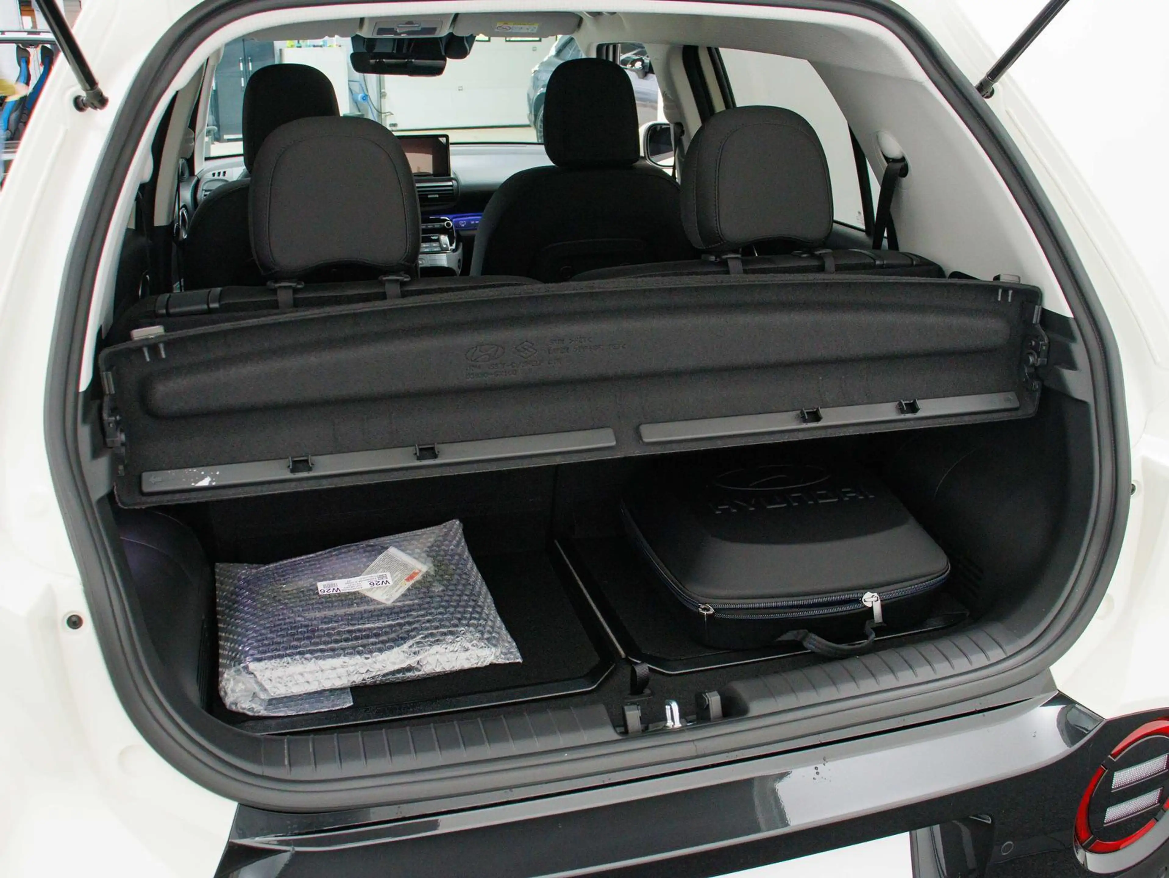 Hyundai Inster Evolve 49 kWh ACC / PDC V&H + 360 Kamera Keyles... — photo 8