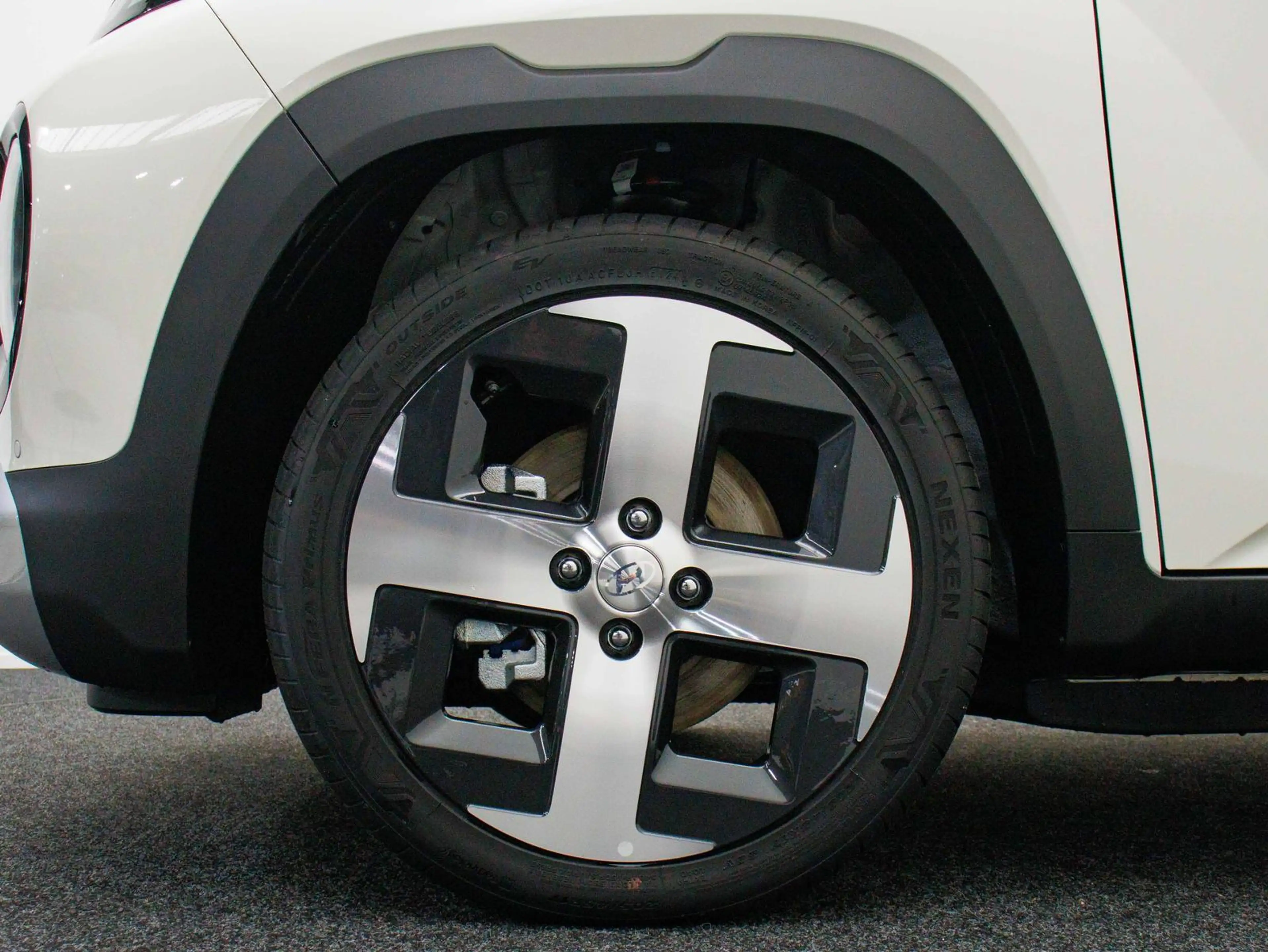 Hyundai Inster Evolve 49 kWh ACC / PDC V&H + 360 Kamera Keyles... — photo 10