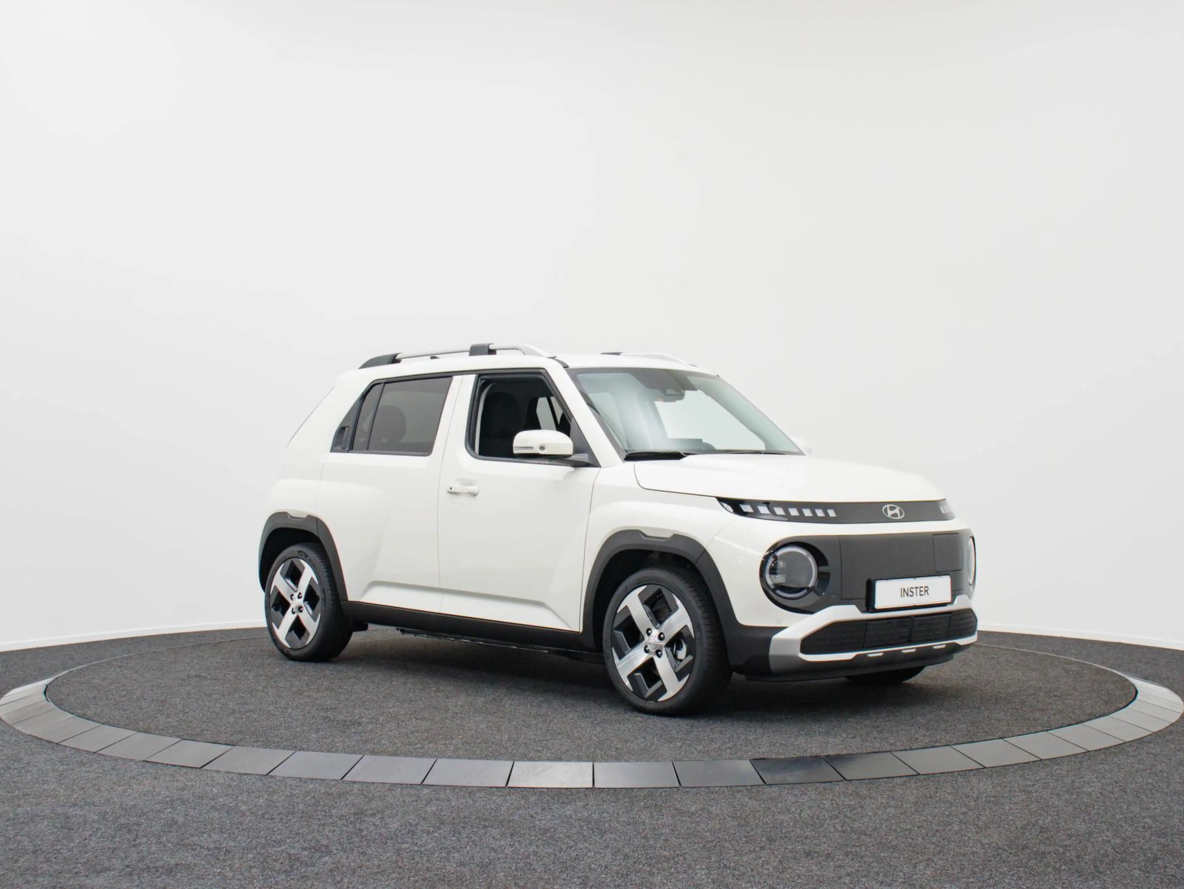 Hyundai Inster Evolve 49 kWh ACC / PDC V&H + 360 Kamera Keyles... — photo 4