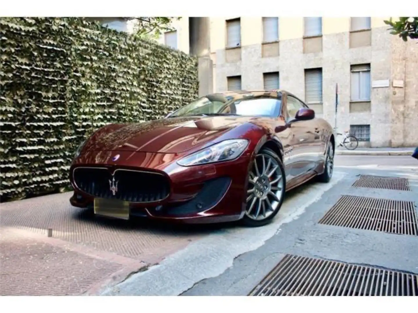 Maserati GranTurismo 4.7 Sport auto E6 crvena - 1