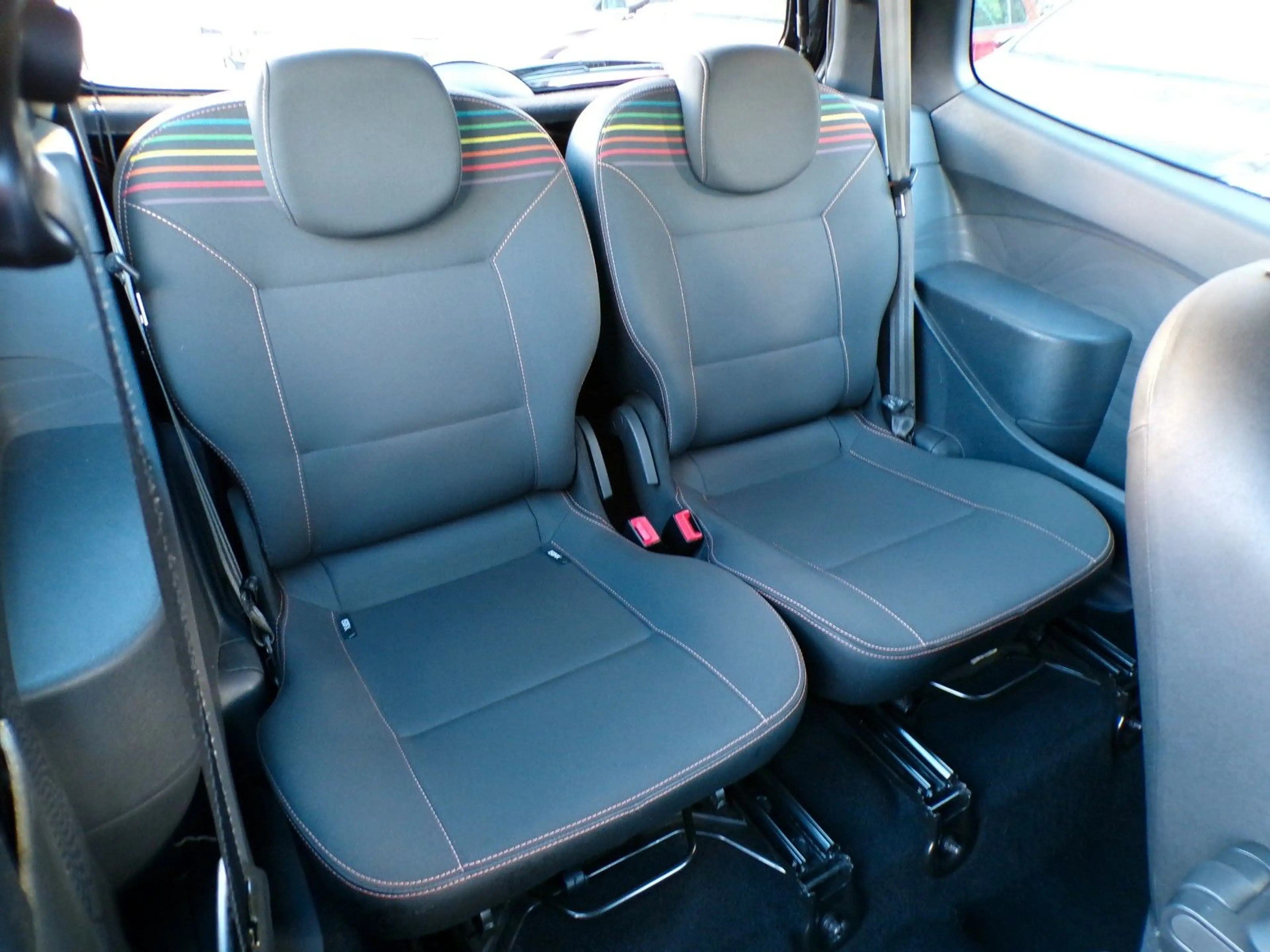 Renault Twingo 1.2 16V 75 AUTOMATIK — photo 12