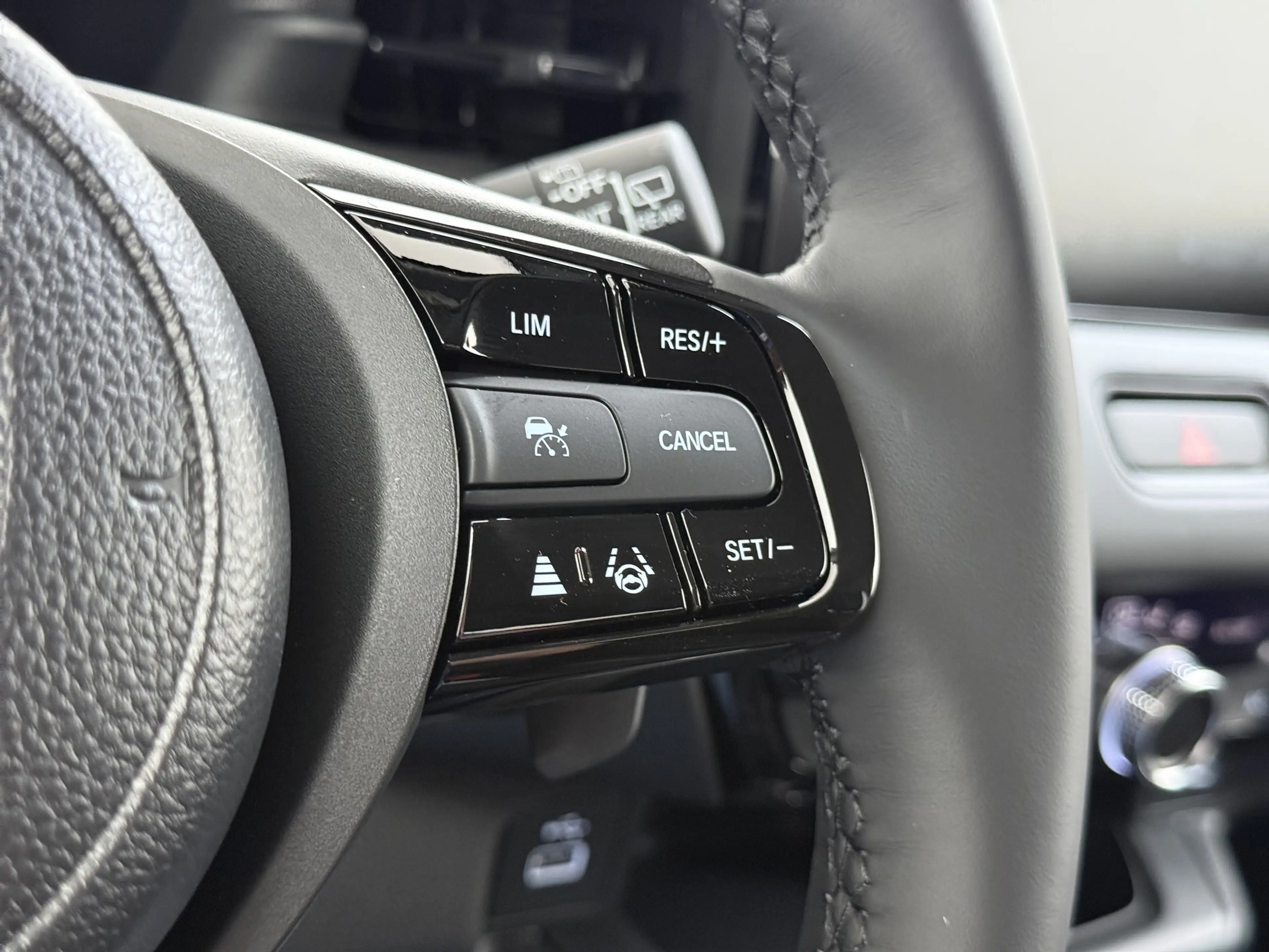 Honda HR-V 1.5 e:HEV i-MMD 131pk CVT Elegance — photo 28